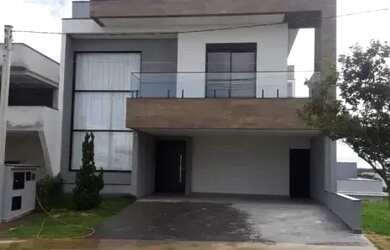 Imagem: A casa em condomínio possui 3 Dormitórios, 2 Banheiros, 2