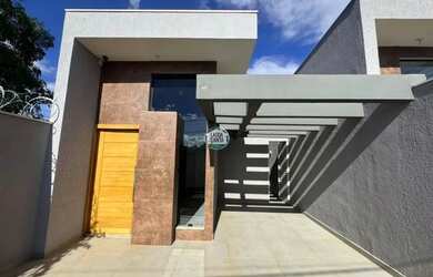 Imagem: A casa à venda possui 3 Dormitórios, 2 Banheiros e 94m² de