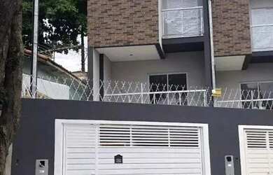 Imagem: A casa possui 3 Dormitórios, 3 Banheiros, 3 Vagas na garagem