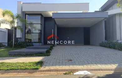 Imagem: A casa em condomínio possui 3 Dormitórios, 4 Banheiros, 4