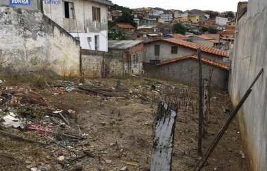 Imagem: O terreno possui 300m² de Área e está localizado em Jardim