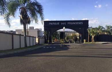 Imagem: O terreno possui 300m² de Área e está localizado em Oficinas