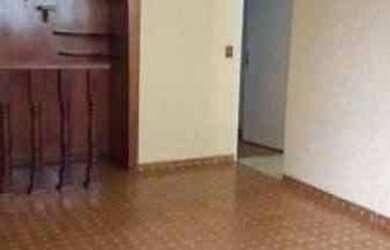 Imagem: O apartamento possui 3 Dormitórios, 1 Banheiro, 1 Vaga na garagem