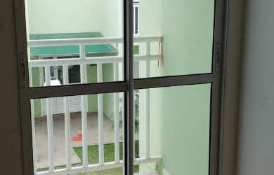 Imagem: O apartamento possui 2 Dormitórios, 1 Banheiro, 1 Vaga na garagem