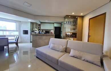 Imagem: O apartamento possui 3 Dormitórios, 2 Banheiros, 2 Vagas na