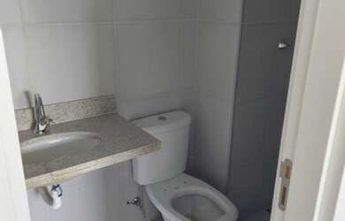 Imagem 9: Linda vista junto farto comércio condução colégios linda cob 3qts...