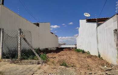 Imagem: O terreno possui 150m² de Área e está localizado em Jardim