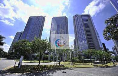 Imagem: O depósito possui 5 Vagas na garagem, 1.218m² de Área e