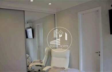 Imagem 8: Apartamento em andar alto com vista livre, varanda gourmet envidraçada, armários planejado