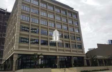 Imagem: O depósito possui 4 Vagas na garagem, 517m² de Área e está