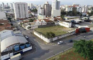 Imagem: O terreno possui 1.177m² de Área e está localizado em Centro
