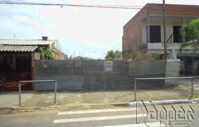 Imagem: O terreno possui Imóvel novo e está localizado em Canudos