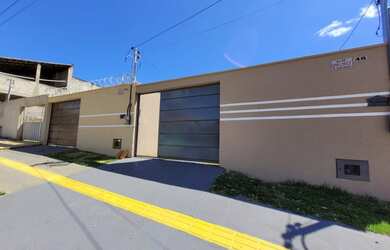 Imagem: A casa possui 2 Dormitórios, 2 Banheiros, 89m² de Área e