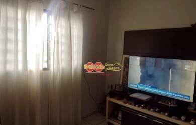 Imagem: A casa possui 2 Dormitórios, 1 Banheiro, 1 Vaga na garagem