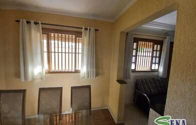 Imagem: A casa em condomínio possui 2 Dormitórios, 1 Banheiro, 2 Vagas