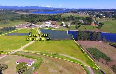 Imagem: O terreno possui 48000m² de Área e está localizado em Chácara