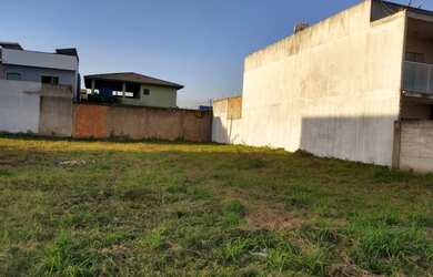 Imagem: O terreno possui 360m² de Área e está localizado em Parque