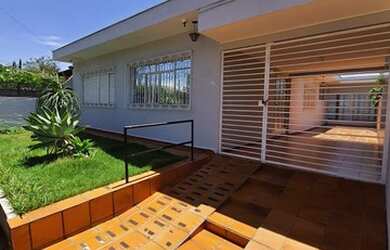 Imagem 1: CASA JARDIM PETRÓPOLIS. 250m² de Área, 3 Vagas na garageme4 Dormitórios