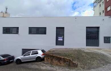 Imagem: O depósito possui 400m² de Área e está localizado em Cruzeiro