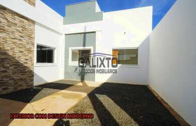 Imagem: A casa possui 2 Dormitórios, 1 Banheiro, 1 Vaga na garagem