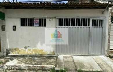 Imagem: A casa possui 2 Dormitórios, 2 Banheiros, 1 Vaga na garagem