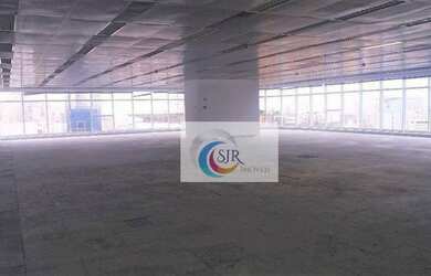 Imagem: O depósito possui 5 Vagas na garagem, 625m² de Área e está