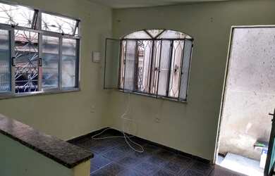 Imagem: A casa possui 1 Dormitório, 1 Banheiro, 27m² de Área e está