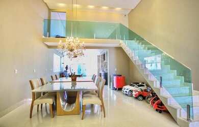 Imagem: A casa em condomínio possui 3 Dormitórios, 4 Banheiros, 4