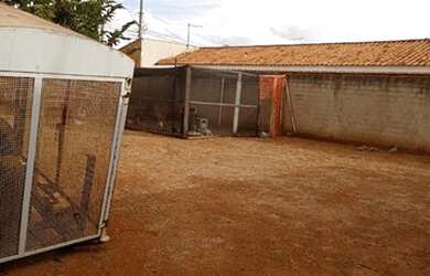 Imagem: O terreno possui 378m² de Área e está localizado em Parque