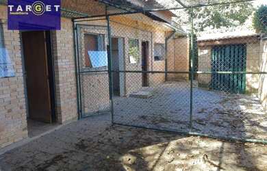 Imagem: A casa em condomínio possui 4 Dormitórios, 5 Banheiros, 4