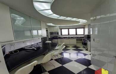 Imagem 9: Lindo apartamento em frente ao o Ceret de 182 metros, com 4 dormitórios sendo 2 suítes com