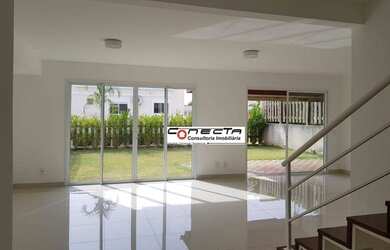 Imagem: A casa em condomínio possui 4 Dormitórios, 5 Banheiros, 155m²