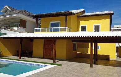 Imagem: A casa em condomínio para alugar possui 5 Dormitórios, 5 Banheiros