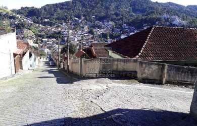 Imagem: O terreno possui 500m² de Área e está localizado em Mosela