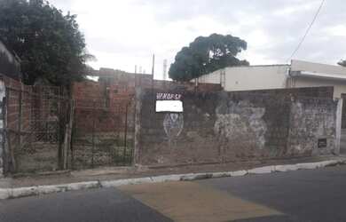 Imagem: O terreno possui 300m² de Área e está localizado em Ponta