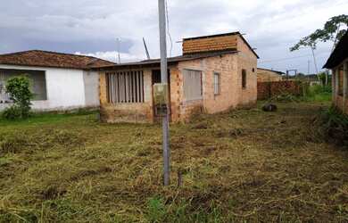 Imagem 1: Casa no ponto de Mora. 300m² de Área, 1 Vaga na garageme2 Dormitórios