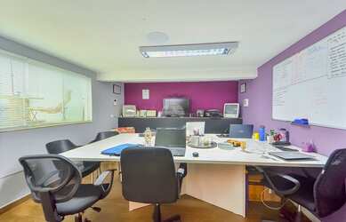 Imagem 7: Casa para venda tem 208 metros quadrados com 4 quartos em Seminário -...