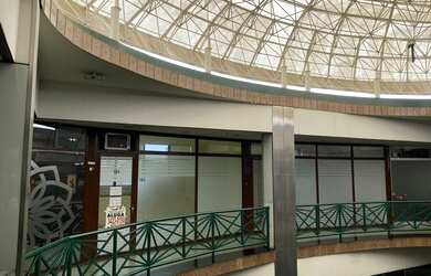 Imagem: O depósito possui 30m² de Área e está localizado em Barro