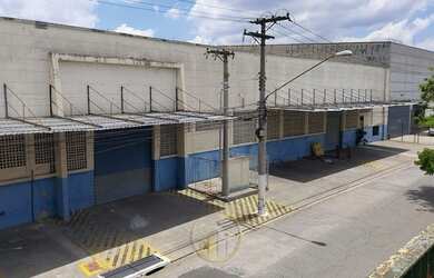 Imagem: O depósito possui 3.328m² de Área e está localizado em