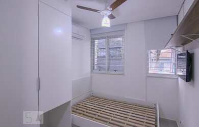 Imagem: O studio possui 1 Dormitório, 1 Banheiro, 10m² de Área, Imóvel