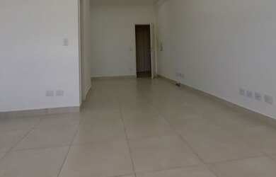 Imagem: O depósito possui 1 Vaga na garagem, 36m² de Área e está