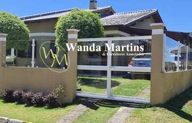 Imagem: A casa em condomínio possui 3 Dormitórios, 3 Banheiros, 3