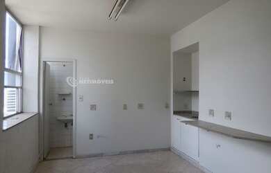 Imagem: O depósito possui 25m² de Área e está localizado em Santo