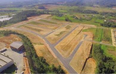 Imagem: O terreno está localizado em Três Rios do Sul, Jaraguá do