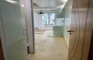 Imagem: O depósito possui 1 Vaga na garagem e 40m² de Área e está