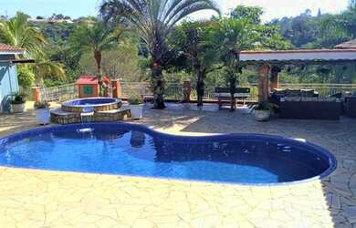 Imagem: A fazenda possui 450m² de Área e está localizado em Mairinque