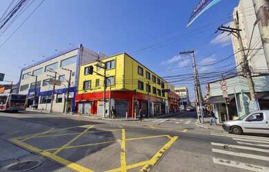 Imagem: O depósito possui 18m² de Área e está localizado em Santo