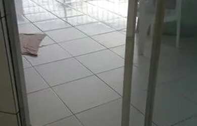 Imagem: A casa possui 2 Dormitórios e 2 Banheiros e está localizado