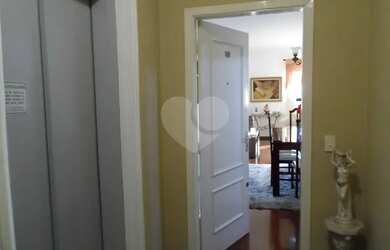 Imagem: O apartamento possui 3 Dormitórios, 4 Banheiros, 2 Vagas na