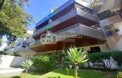 Imagem: O apartamento possui 3 Dormitórios, 1 Banheiro, 2 Vagas na